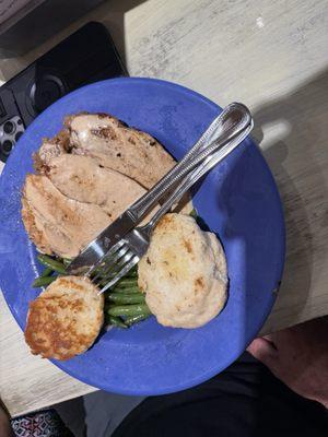 Grilled chicken with green beans