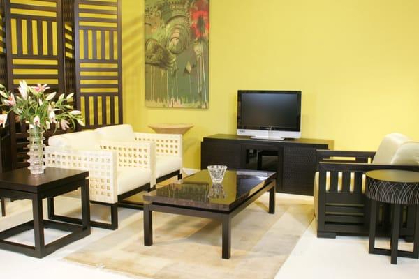 Quatro Lounge Chairs and Nusa Coffee Table