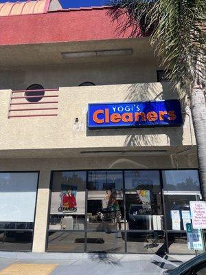 Yogi’s Cleaners