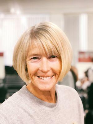 Blonde bob by @kittyrocksmyhair