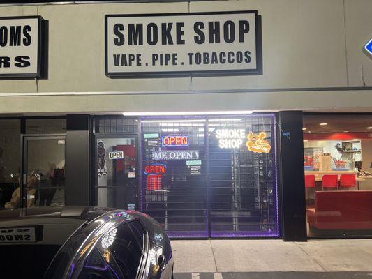 The Elite Smoke Shop