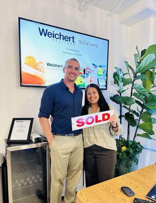 With Broker/Owner Scott Vinson II