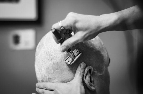 Scalp massage and shave. Craftsman,