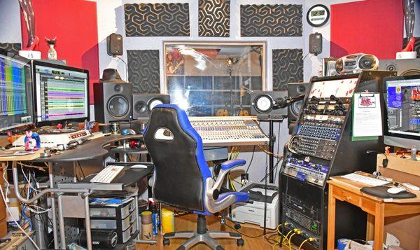 Mind RAGE Music Recording Studio