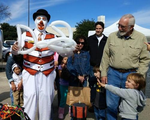Texas Clown Partys Featuring Tony Maxironi