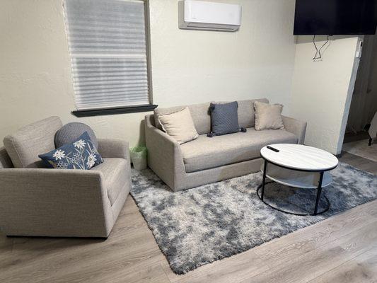 Bauchclan Properties