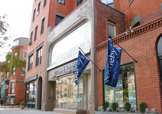 Visit gibsonsothebysrealty.com