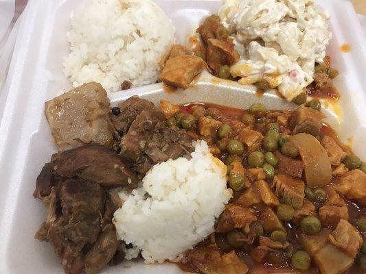 Aunty's Lumpianada Lunchwagon