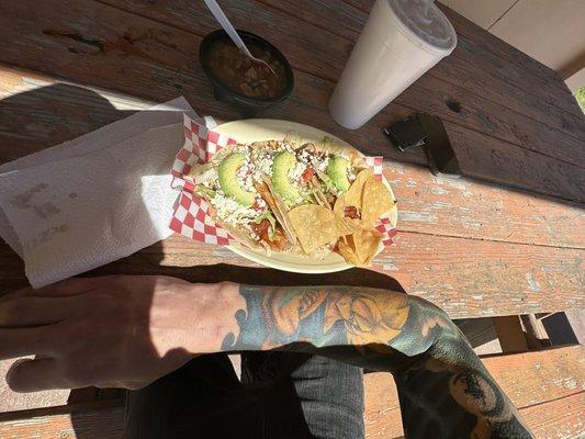 Pastor tacos, charros, horchata! Excellent! Goku is coming back here!