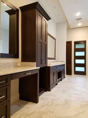 DH Custom Cabinets Inc