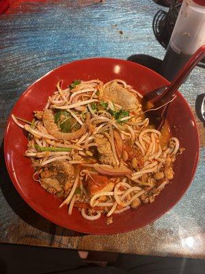 KANOM JEEN NAM NGIAO