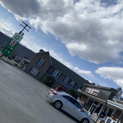 worst 711 in Romney WV