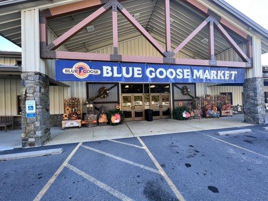 Blue Goose Fruit Market & Bakery