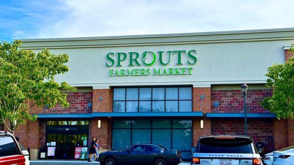 Sprouts front door
