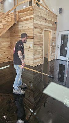 United Heroes Roofing And Construction