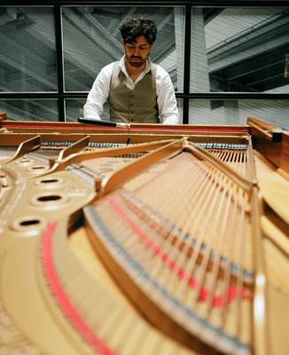 Brani Piano Art Atelier