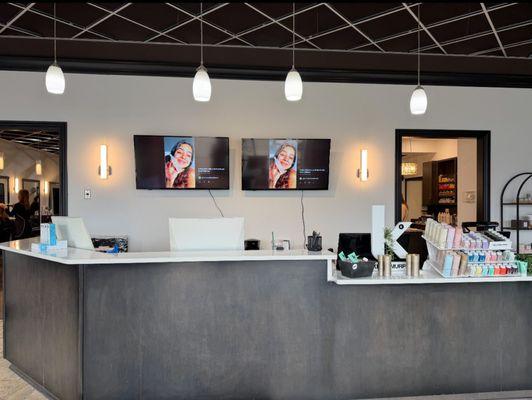 Naperville Crossings