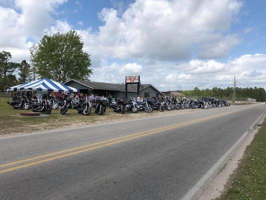 Great place to meet new biker and very friendly come out and enjoy some COLD BEER