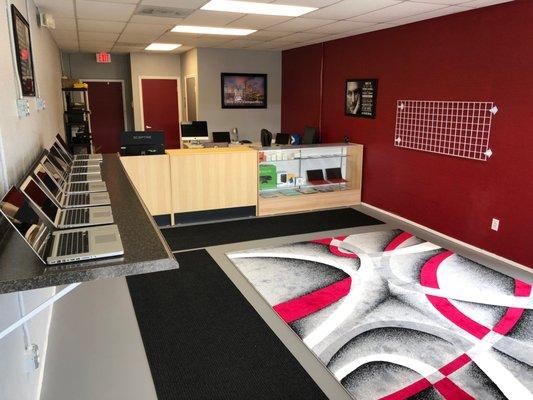 Nice Clean Store - Not your typical computer store