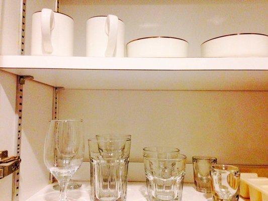 Gold rimmed china (Eglin AFB's Bayside Inn Bldg 11003 rm 3009 - "Snowy Egret Suite")