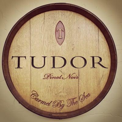 Tudor Barrel head sign