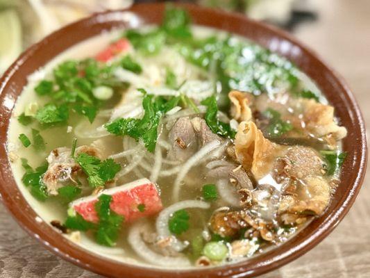 E1 - egg noodle wonton, seafood, bbq pork