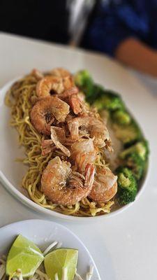 Garlic noodles (fried shrimp)