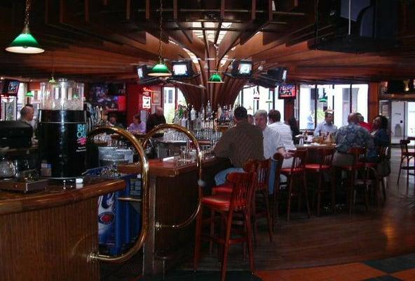 Champions main bar