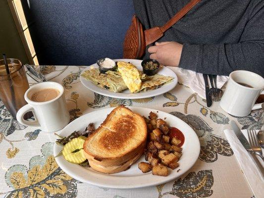 State Cafe and Grill