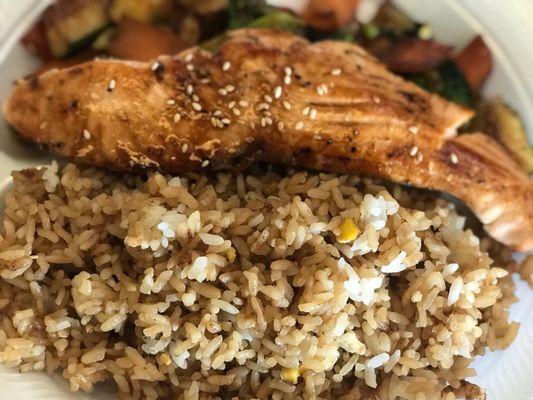 Yummy Japanese hibachi express in Fayette Alabama We serve lobster, steak, shrimp, chicken, scallop, salmon. Come and try our menu... yum!