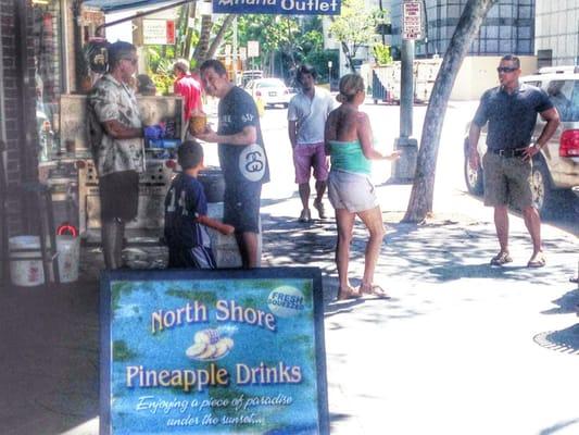 Ice-cold pineapple drink was delicious. Even got to meet the owner very nice guy highly recommend have a drink Under the Sunset