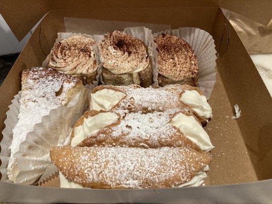 Arthurs Italian Pastry Shop