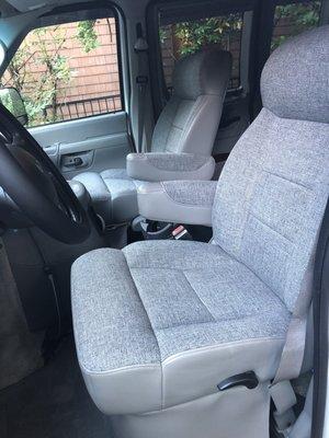 Custom made AIR seats in my E150. Lovin' these seats!