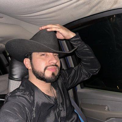 Haz de tu evento algo inolvidable! Contrata a Joni Sandez y su Grupo Norteño.