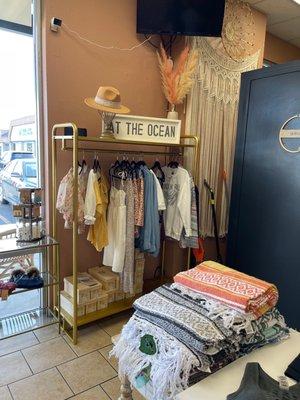 Salty Tails Sun Spa & Boutique