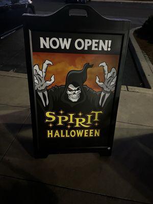 Spirit Halloween