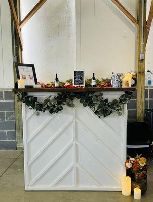 The Sips & Co. Mini Bar