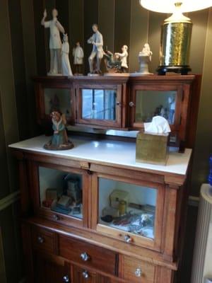 Curiosity cabinet