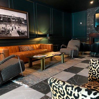 Enjoy our tastefully decorated lobby seating area!