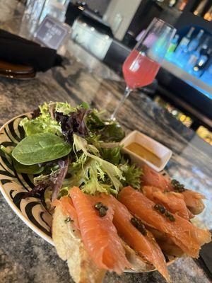 Smoked salmon on crostini's