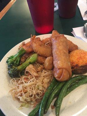 Salt & Pepper shrimp, strings beans, veggie angel hair, broccoli, stuffed mushrooms, spring roll. Outrageous plate! Yummmmmy :-)