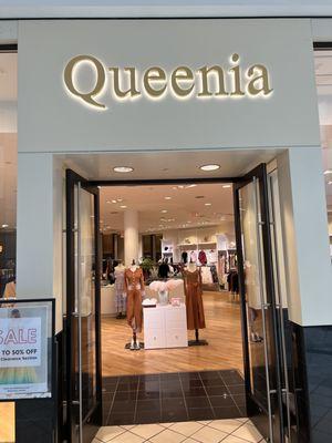 Queenia Fashion