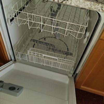 Javi's SpitShine Cleaning Services