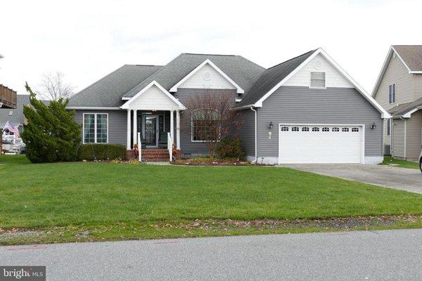 Sold 19 Mallard Dr. W. Waterfront with dock