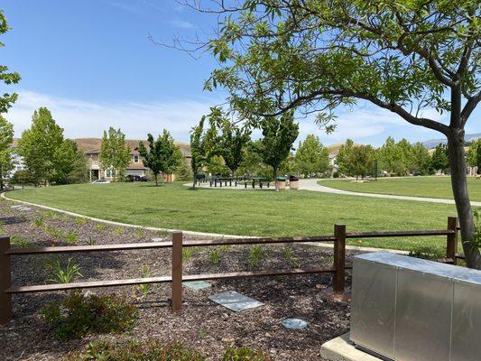 Piccadilly Square Park
