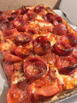 Look at those curly pepperonis - YUM!