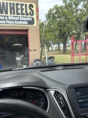 B & B Tires