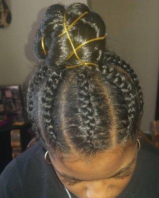 Mamaleeslay - Cossette Beauty Lounge