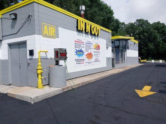 In N Out Car Wash