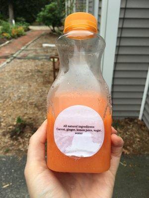 Fresh carrot-ginger juice